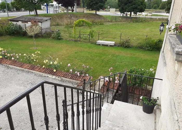 Oda ve Kahvaltı La Maison De Caro 3*